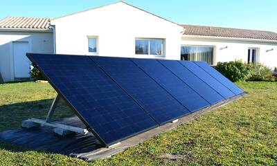 Panneaux photovoltaïques « plug & play » Les résultats de notre test de 14 kits solaires