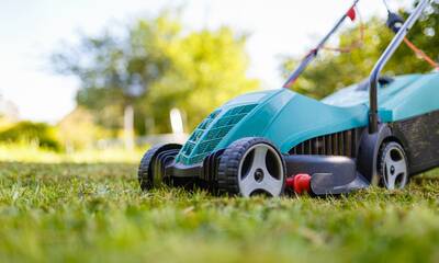 Test Tondeuses électriques ou thermiques Les résultats de notre test de 76 tondeuses