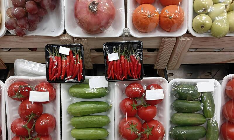 Réduction du plastique Les supermarchés ne jouent pas le jeu