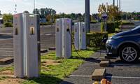Bornes de recharge électrique Que Choisir Ensemble appelle les pouvoirs publics à sortir les consommateurs de la jungle tarifaire