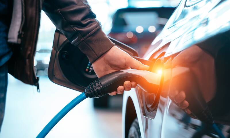 Voiture électrique Un choix gagnant… à condition que l’État ne sabote pas la transition !