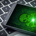 Arnaque au colis •
Ce SMS cache un redoutable virus qui copie votre application bancaire