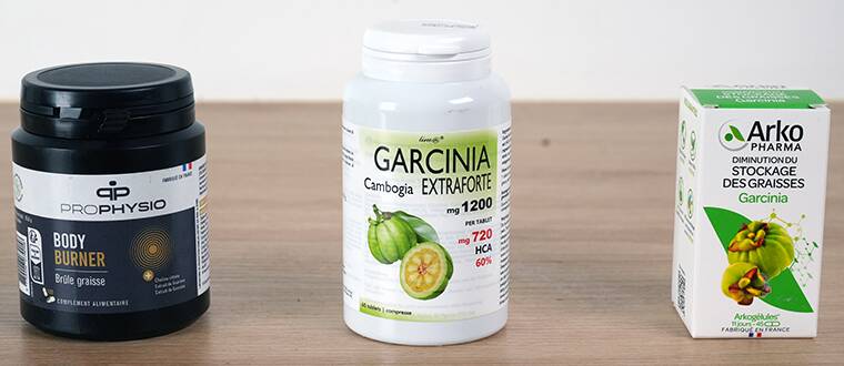 Les trois compléments alimentaires interdits à la vente que nous avons achetés en pharmacie, sur Amazon et sur Ebay. Image