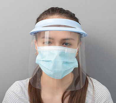 Coronavirus : les masques chirurgicaux et en tissu nous empoisonnent-ils ?