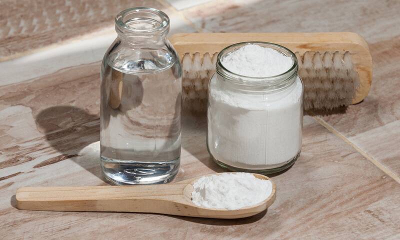 Détachants textiles - Que valent le vinaigre et le bicarbonate ?