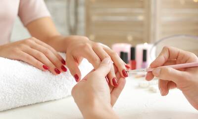 Faux ongles et vernis semi-permanents Une ribambelle d’effets sur la santé
