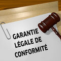 Garantie de conformité •
L’action du consommateur limitée au vendeur