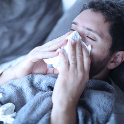Grippe Les hommes souffrent-ils vraiment plus que les femmes ?