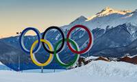 Jeux olympiques d’hiver Loi Alpes 2030 : une entrée en piste précipitée ?