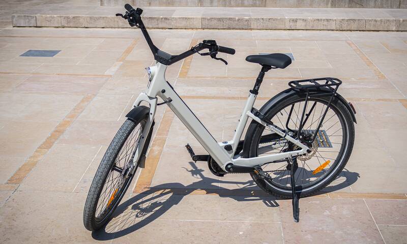 Que vaut le Lundi 27, le nouveau vélo électrique urbain de Moustache ?