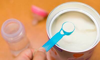 Rappels de laits infantiles À l’origine de la contamination, une bactérie très fréquente