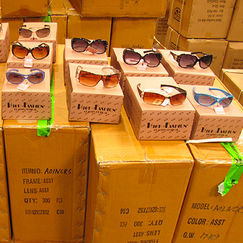 Sécurité des consommateurs Des lunettes de soleil dangereuses saisies