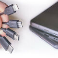 Un chargeur universel… en 2024