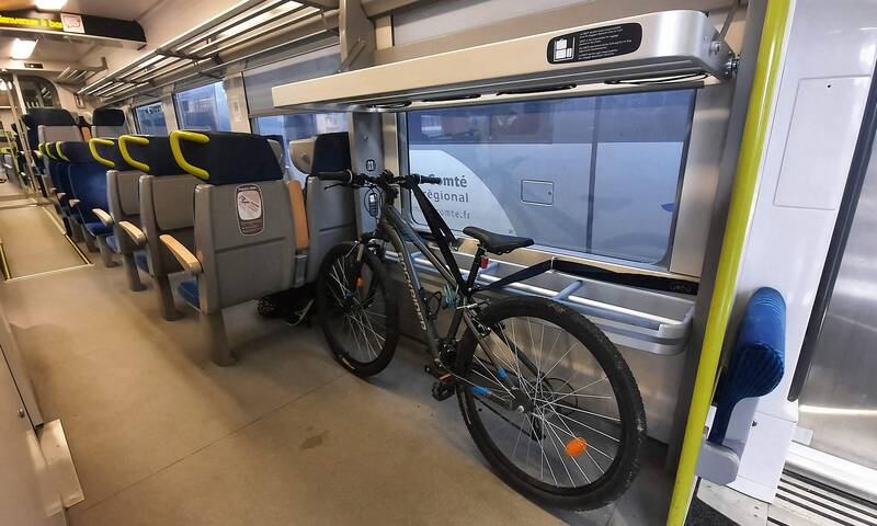 SNCF – Les fatbikes et grosses trottinettes interdits dans les TGV Inoui et Intercités