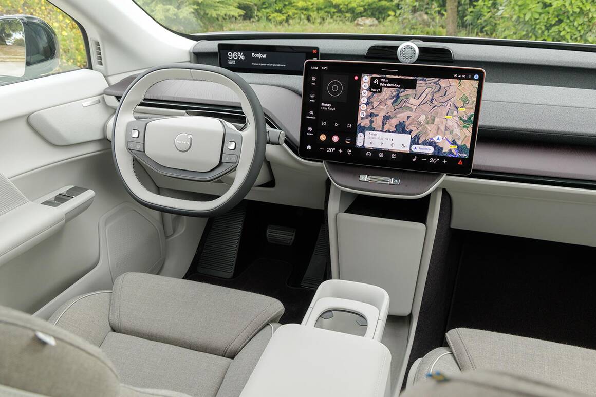 Volvo EX60-Poste de conduite