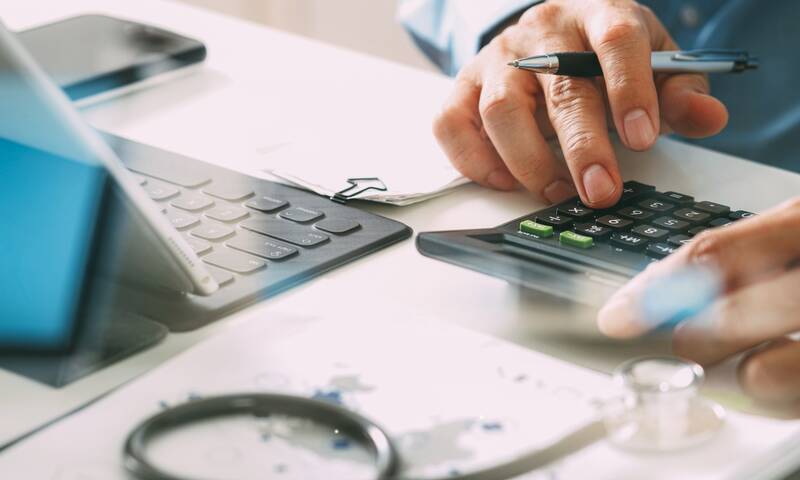 Dépassements d’honoraires Le HCAAM au rapport