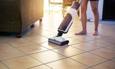 Nettoyeur de sol Aspirer et nettoyer d’un seul geste, une promesse tenue ?