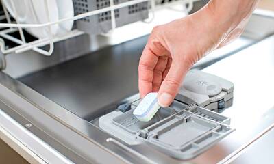 Détergents lave-vaisselle Les « tout en un » peuvent-ils tout faire ? 