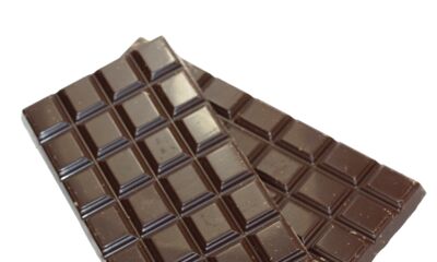 Tablettes de chocolat noir Trop d’ingrédients superflus !