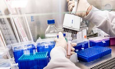 Médicaments, vaccins Les biotechs et l’industrie pharmaceutique