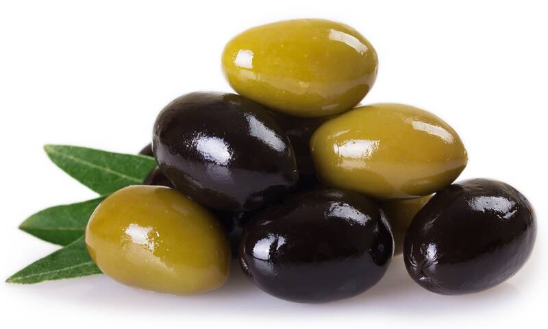 Olives de table - Des olives vertes teintes en noir