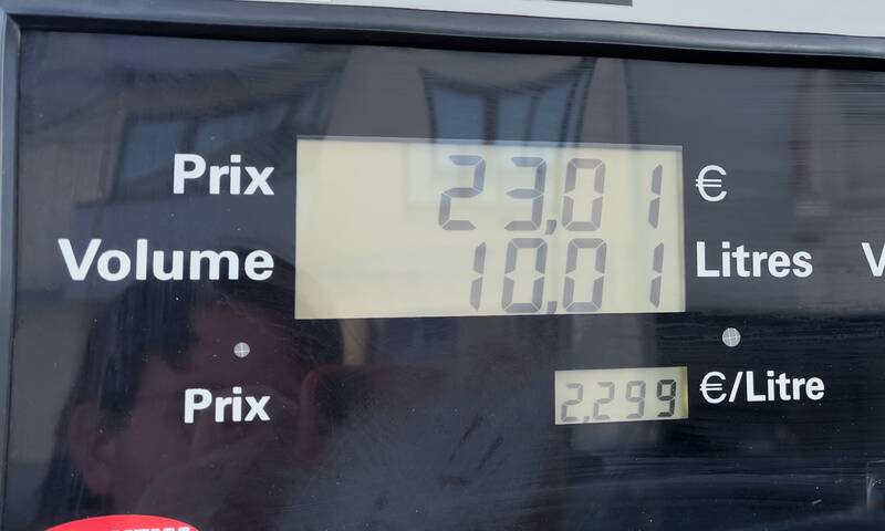 Prix du carburant Comment se fixe le prix à la pompe