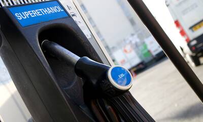 Superéthanol E85 - Quand les voitures carburent à l’alcool