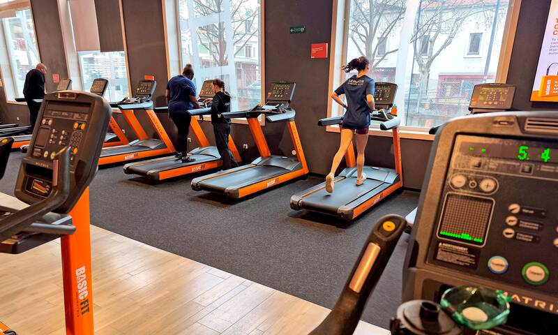 Basic-Fit - Le low cost du fitness met tout le monde KO