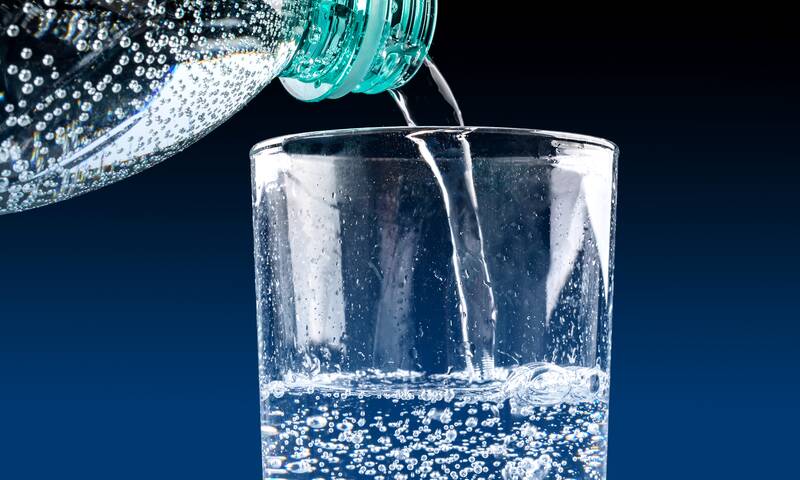 Eaux gazeuses  Bulles et bobards