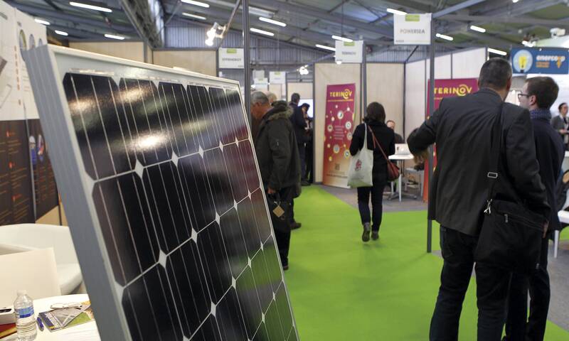 Fenêtres et panneaux photovoltaïques - Prudence dans les foires et salons