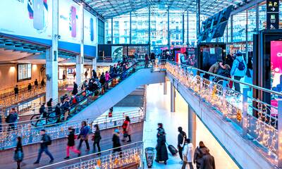 Gares Des centres commerciaux à prix d’or