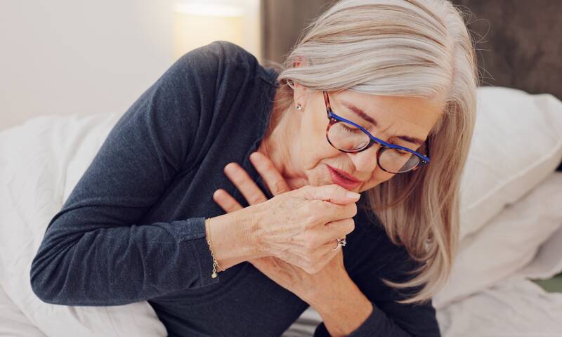 Personnes âgées La face cachée des infections respiratoires