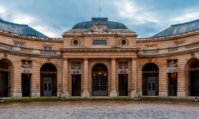 Secret des affaires La Monnaie de Paris veut censurer la presse