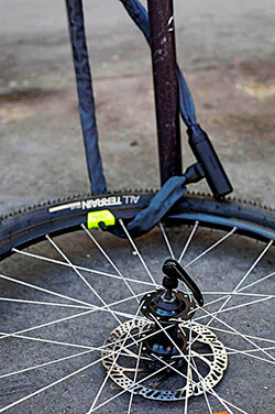 Le meilleur antivol vélo du marché, garantie à vie ! - Les Roues de Lilou  by Joe Bike
