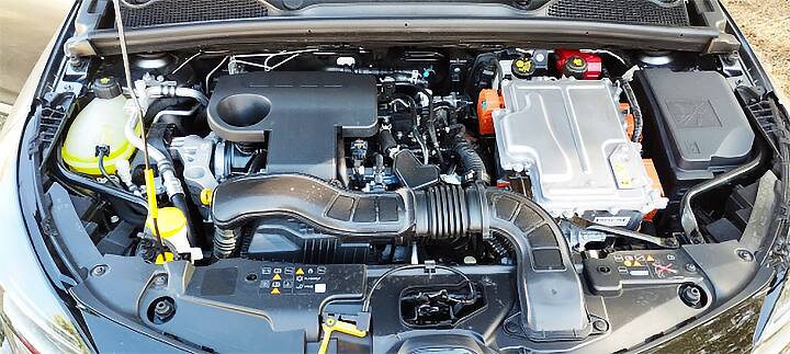 visuel-guide-achat-voiture-citadine-moteur-hybride