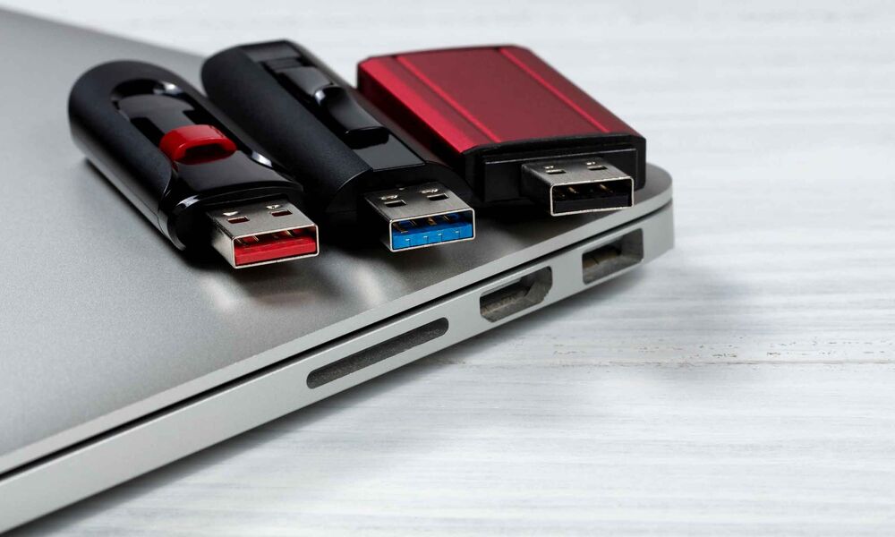 Clés USB : Disques durs et dispositifs de stockage