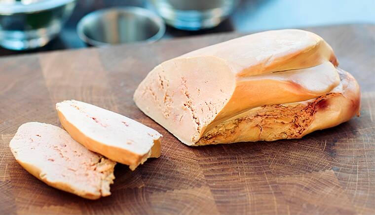Photographie d'un foie gras entier Photographie d'un foie gras entier
