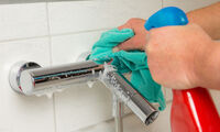 Nettoyants anticalcaire Pour l’entretien des salles de bains