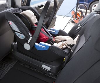 Siège auto pour enfants sans housse voiture jusqu'à 10 ans bon état -  Équipement auto