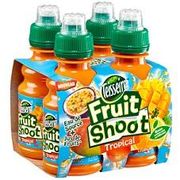Bouteilles Fruit Shoot de Teisseire
