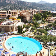 Clubs et villages de vacances